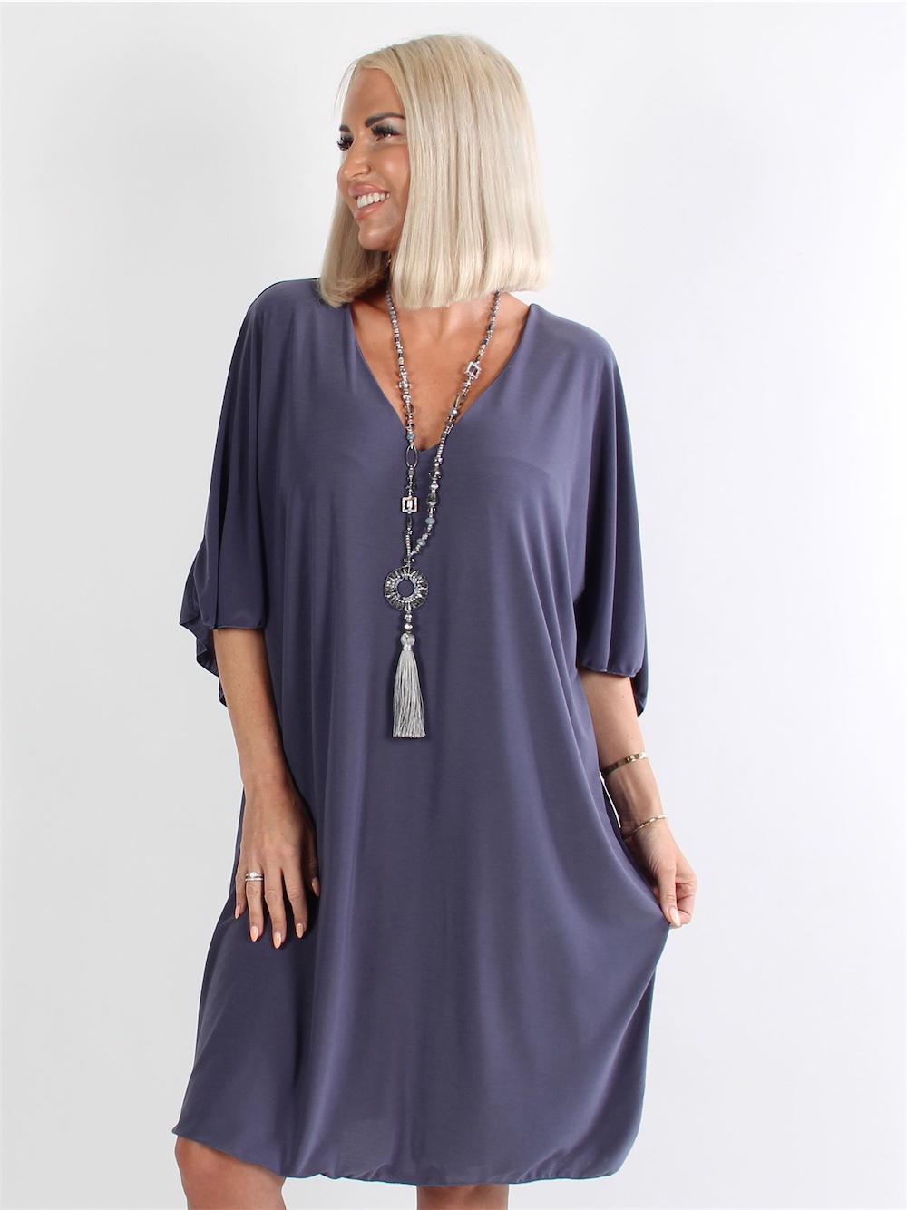 Jovana Dress - Klänning med fladdermusärmar och låg rygg
